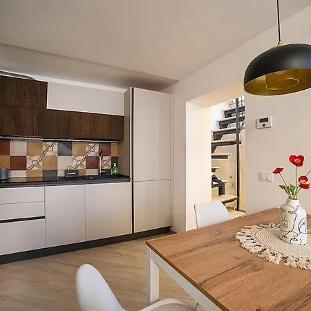 Elegante E Moderno A 100 M Dal Duomo *