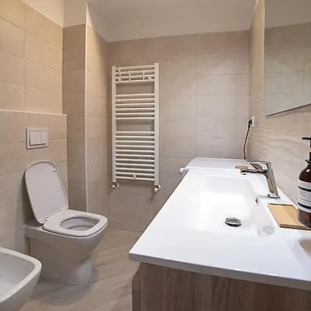 Elegante E Moderno A 100 M Dal Duomo *