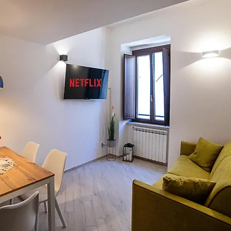 Apartament Elegante E Moderno A 100 M Dal Duomo LʼAquila