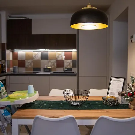 Elegante E Moderno A 100 M Dal Duomo LʼAquila