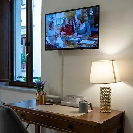 Elegante E Moderno A 100 M Dal Duomo