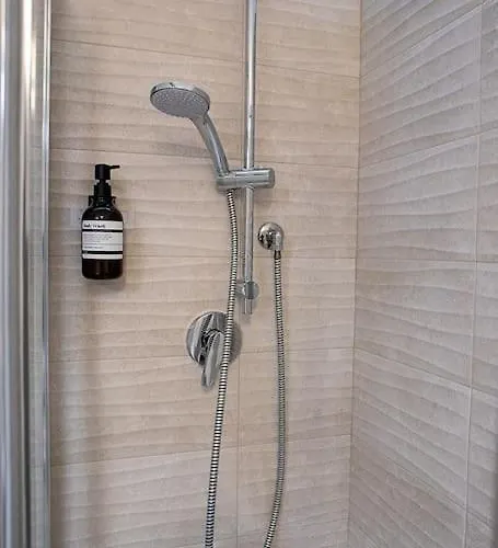 Elegante E Moderno A 100 M Dal Duomo * LʼAquila