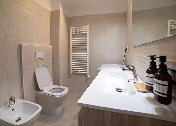 Elegante E Moderno A 100 M Dal Duomo *